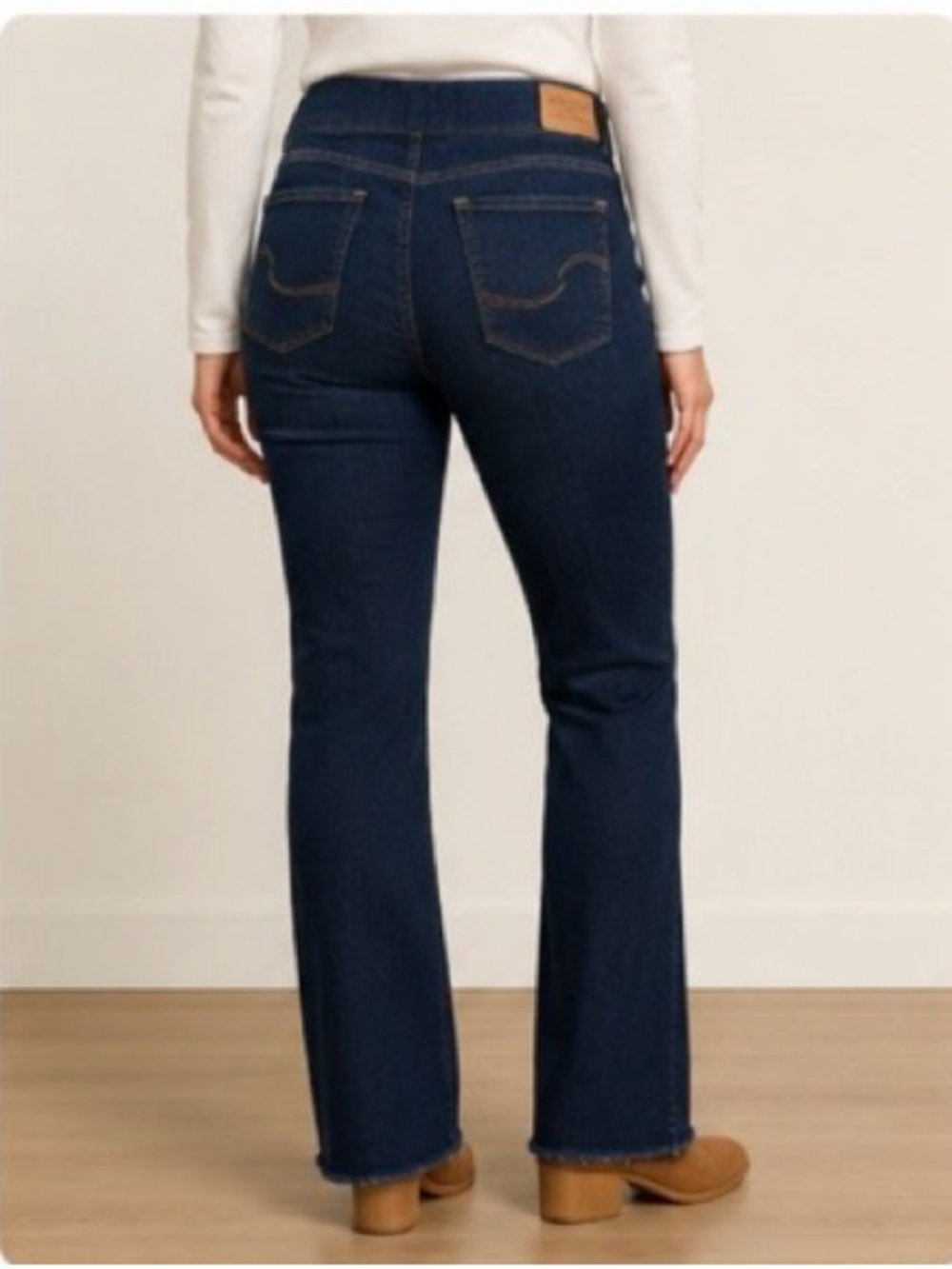 Signature Gold Levi Strauss Pull-On Bootcut Jeans Size 12M Dark Wash, NWOT - Picture 2 of 6